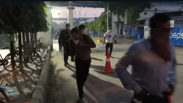ঠান্ডা পানীয়ের কারখানা থেকে অ্যামোনিয়া গ্যাস লিক! ঠান্ডা পানীয়ের কারখানা থেকে অ্যামোনিয়া গ্যাস লিক!
