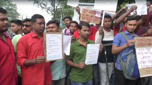 ক্যামাখস্ট্রিটে তুলকালাম