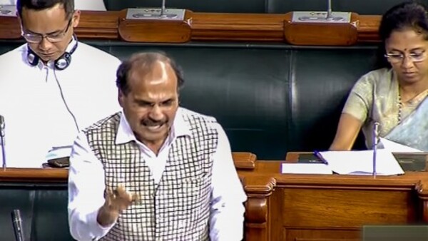 কাদের সামনের সারিতে দেখা যেতে পারে