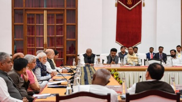 সুযোগ দেওয়া হয়েছে আগের দিন না বলা রাজ্যকে