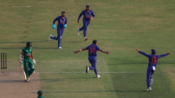 গুরুত্বপূর্ণ ক্যাচ ড্রপ করেন রাহুল:
