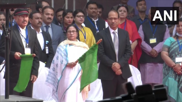 মঞ্চে উঠবেন না বলেও স্পষ্ট জানিয়ে দেন