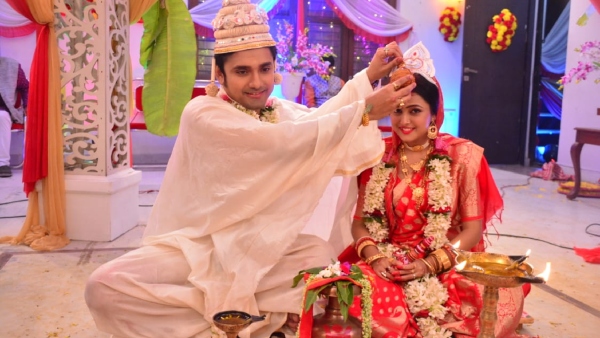 নিম ফুলের মধু কত নম্বর স্থানে রয়েছে