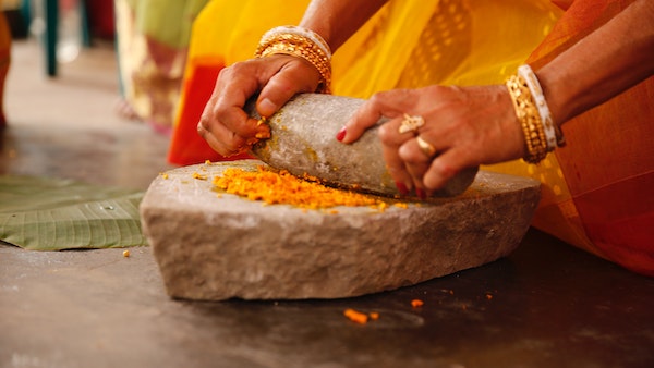 এতে মা লক্ষ্মীর কৃপা পাবেন