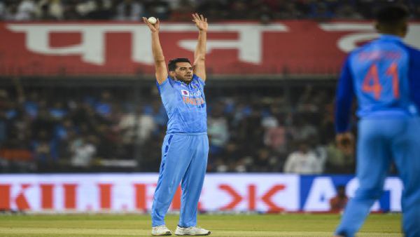 দীপক চাহার ঢাকায় পৌঁছে পড়লেন ঘোর সমস্যায়! দীপক চাহার ঢাকায় পৌঁছে পড়লেন ঘোর সমস্যায়!