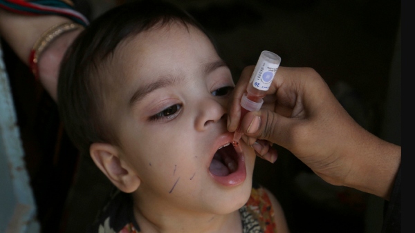 Polio Vaccine: পোলিও টিকাকরণে নতুন নিয়ম চালু হচ্ছে জানুয়ারি থেকেই, জেনে নিন বিস্তারিত Polio Vaccine: পোলিও টিকাকরণে নতুন নিয়ম চালু হচ্ছে জানুয়ারি থেকেই, জেনে নিন বিস্তারিত