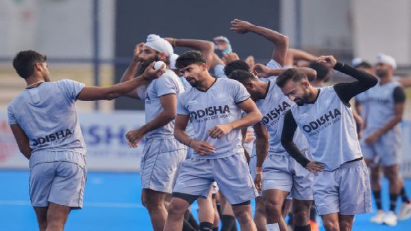 ফেভারিট ভারত, তবে থাকবে চাপ