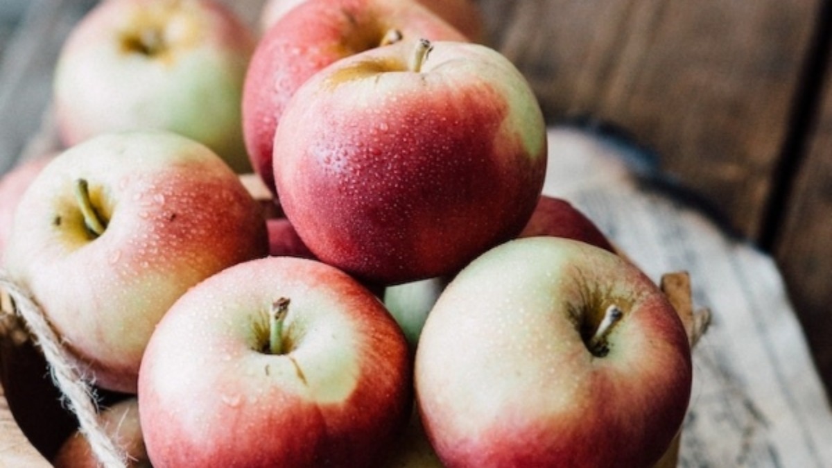 Digestive fruit খাবার ভালো হজম করার জন্য কোন কোন ফল ডায়েটে রাখবেন