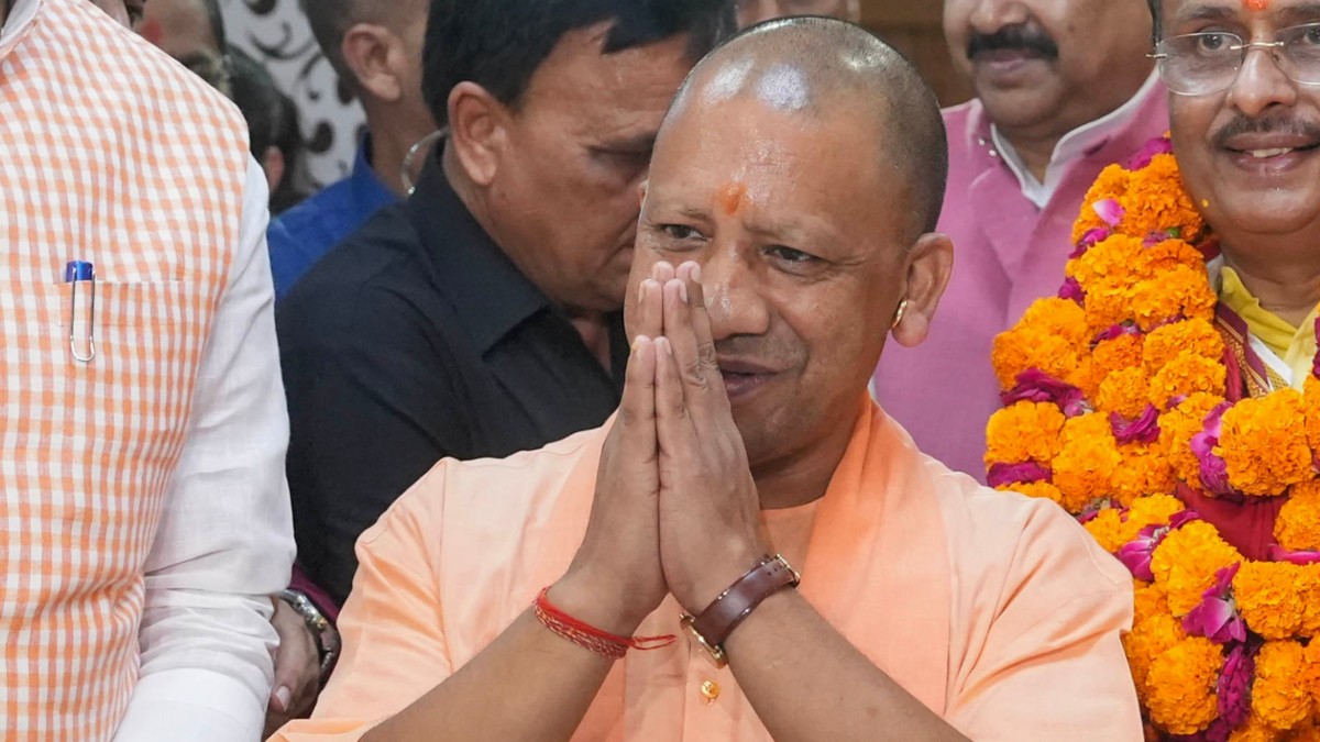 Yogi Adityanath বিশ্বকর্মা পুজো উপলক্ষ্যে জনগণকে শুভেচ্ছা জানালেন