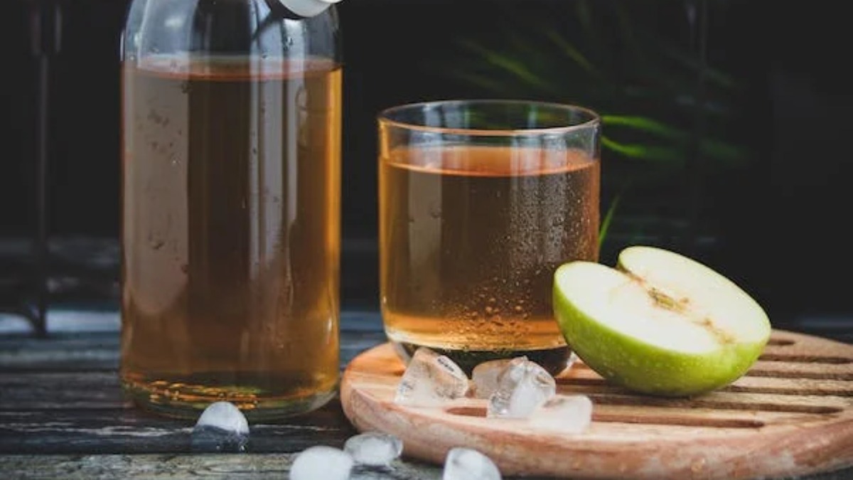Apple Cider Vinegar Benefits অ্যাপেল সাইডার ভিনিগারের গুনাগুণ সম্পর্কে