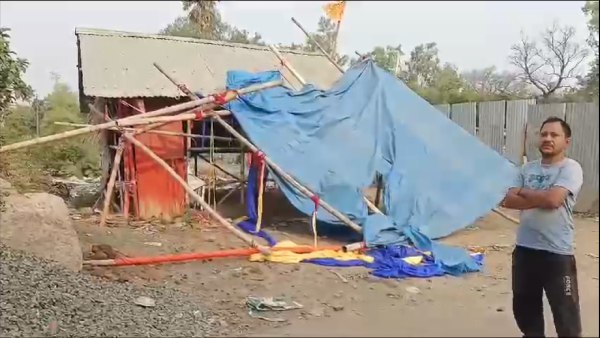 সিউড়িতে বিজেপির ক্যাম্প অফিস ভাঙচুর