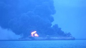 ইরানের তেলের ট্যাঙ্কার বিস্ফোরণ,সন্দেহের তির সৌদি আরবের দিকে