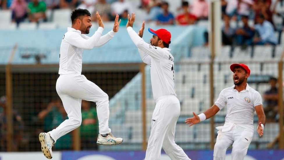 আফগান ক্রিকেটারদের উল্লাস আফগান ক্রিকেটারদের উল্লাস