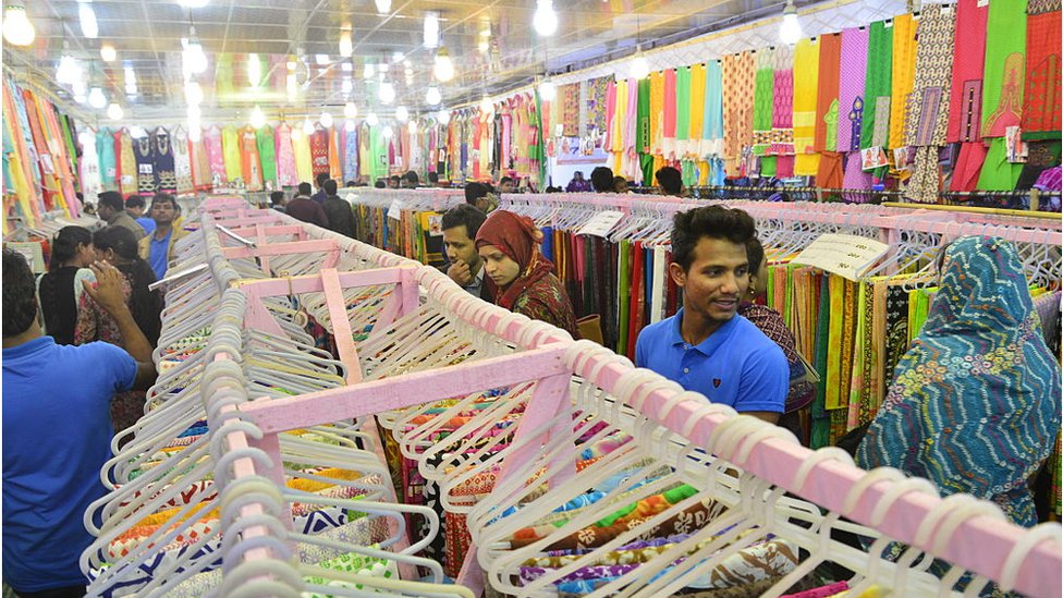 ২০২০ সালে শেরেবাংলা নগরে যে বাণিজ্য মেলা হয়েছে, সেখানে মোট ৫১৬টি স্টল বসেছিল ২০২০ সালে শেরেবাংলা নগরে যে বাণিজ্য মেলা হয়েছে, সেখানে মোট ৫১৬টি স্টল বসেছিল