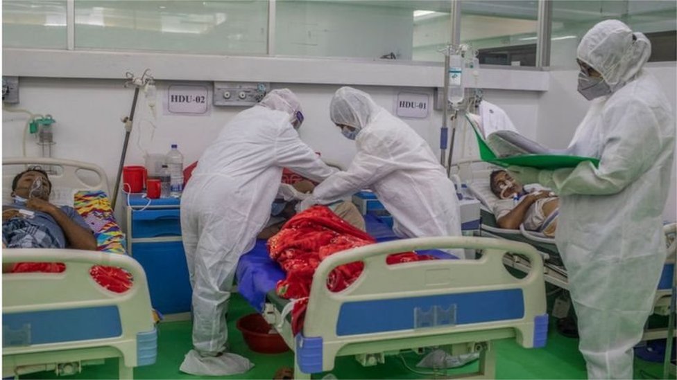 বাংলাদেশের হাসপাতালগুলোতে এখন আইসিইউ বেড রোগীতে পরিপূর্ণ বাংলাদেশের হাসপাতালগুলোতে এখন আইসিইউ বেড রোগীতে পরিপূর্ণ