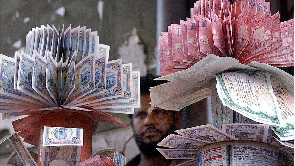 নতুন নোটের ব্যাপক চাহিদা থাকে বাজারে।